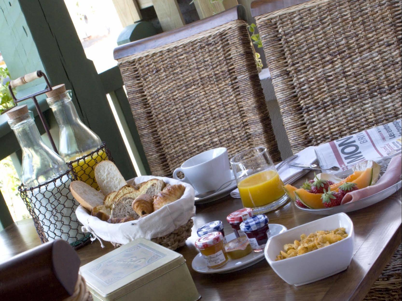 Contact Hotel Le Relais De Vellinus Beaulieu-sur-Dordogne Luaran gambar